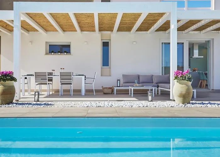 Sariva Casesicule - Heated Pool, At 50 M